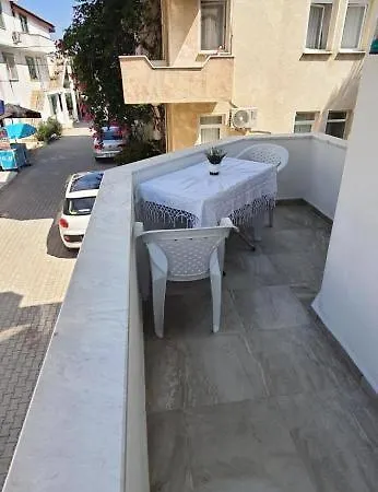 Sahil Apartman *